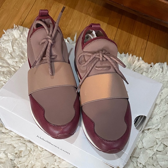 Aldo Dweidia Red Sneakers size 7.5M - Picture 2 of 6